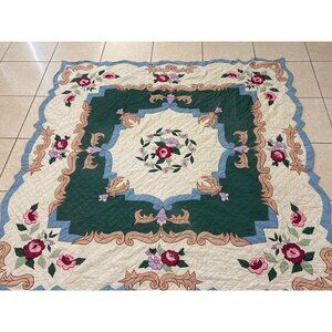vintage hand-stitched applique quilt floral Garland Roses pattern scalloped edge